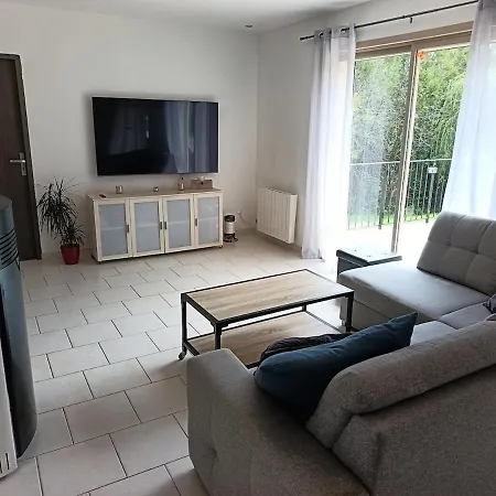 Maison 6 Personnes à *